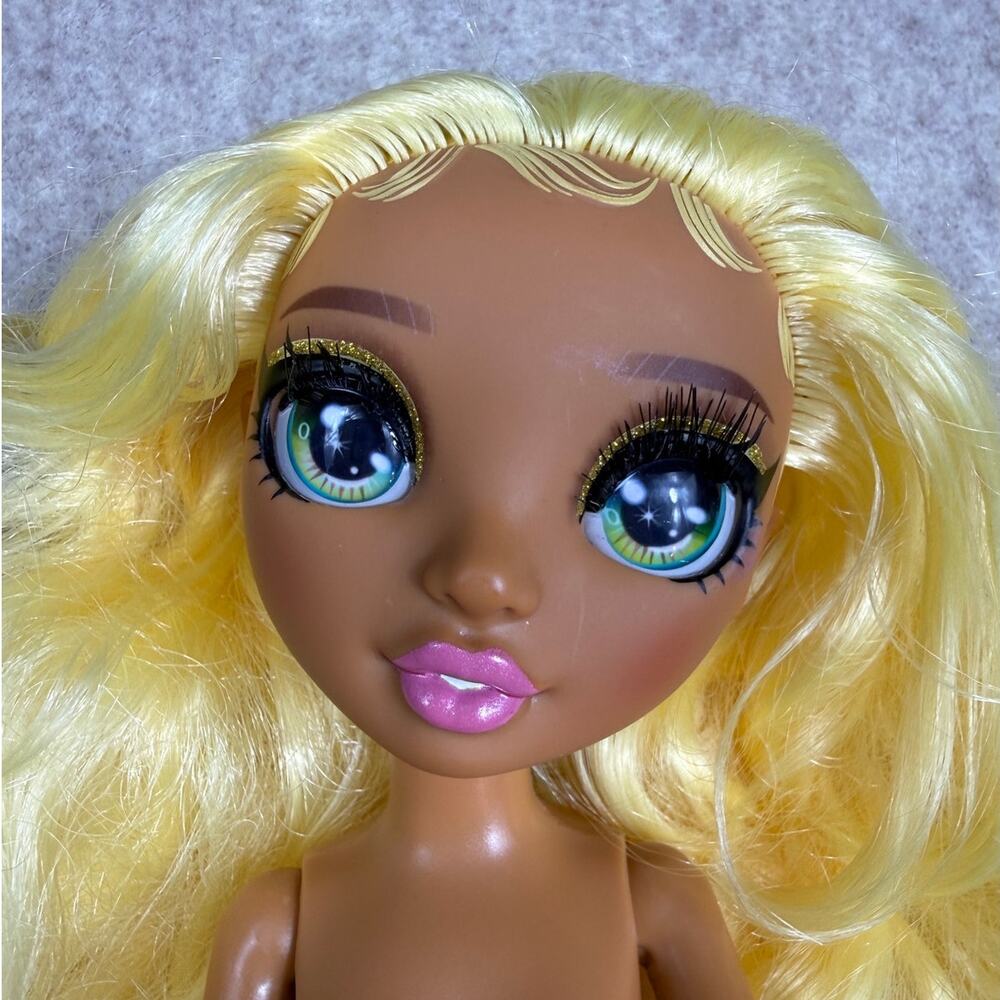 Madison Twins Sunny Rainbow High Doll Yellow Hair Tan Skin Tone Green Eyes